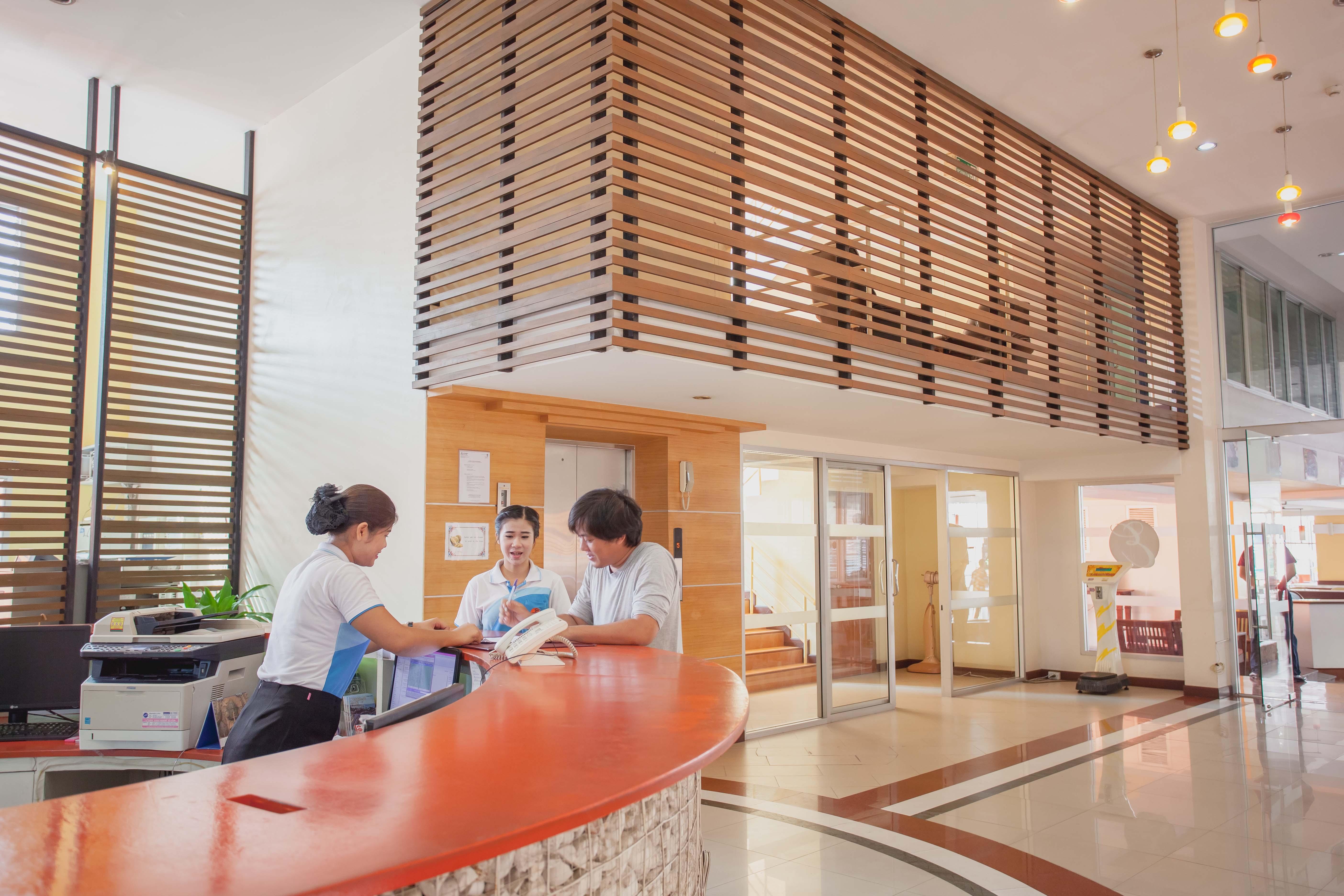 Eastiny Plaza Hotel Pattaya Exterior photo