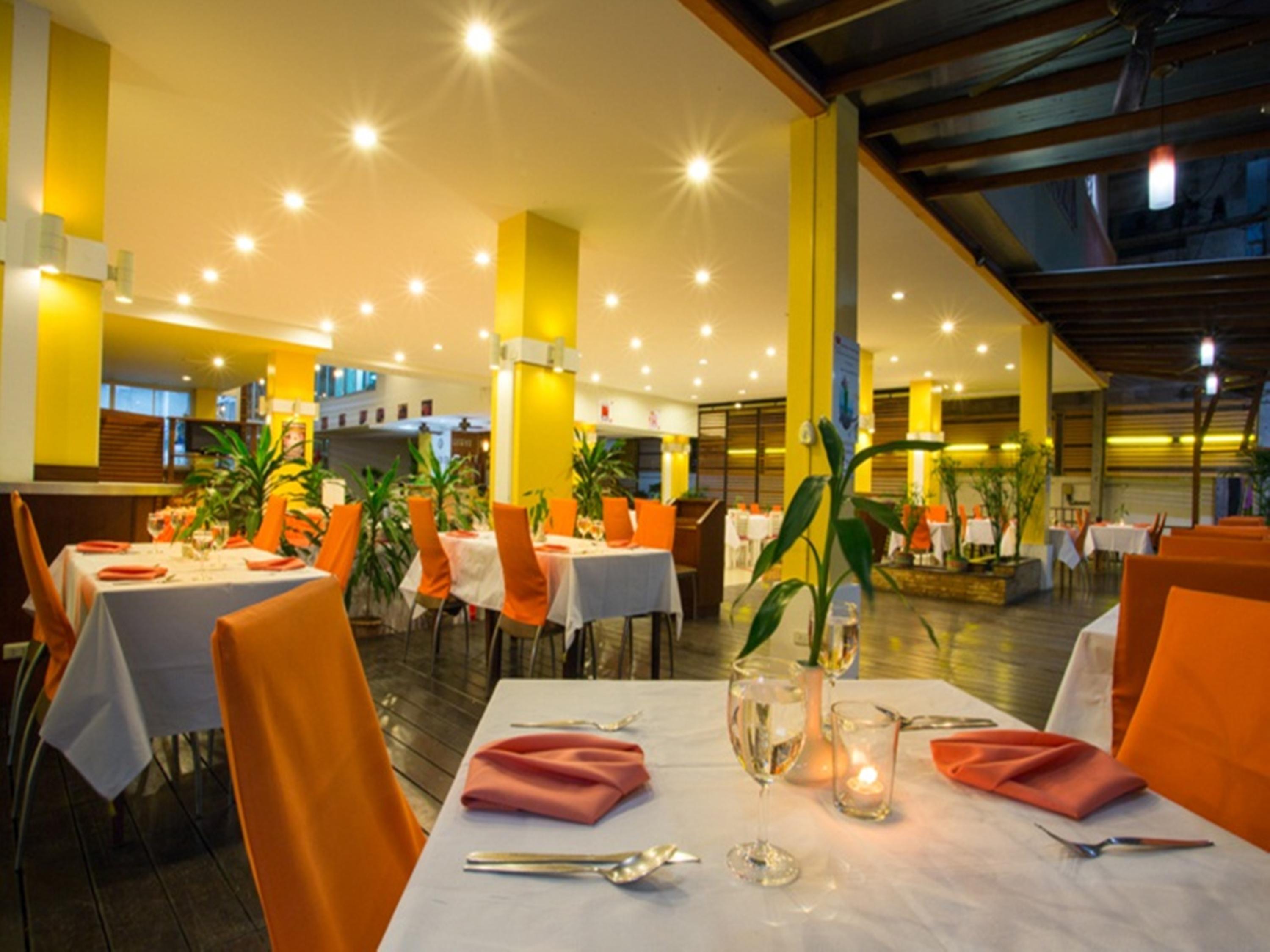 Eastiny Plaza Hotel Pattaya Exterior photo