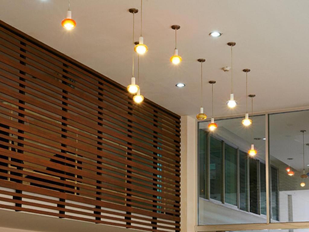 Eastiny Plaza Hotel Pattaya Exterior photo
